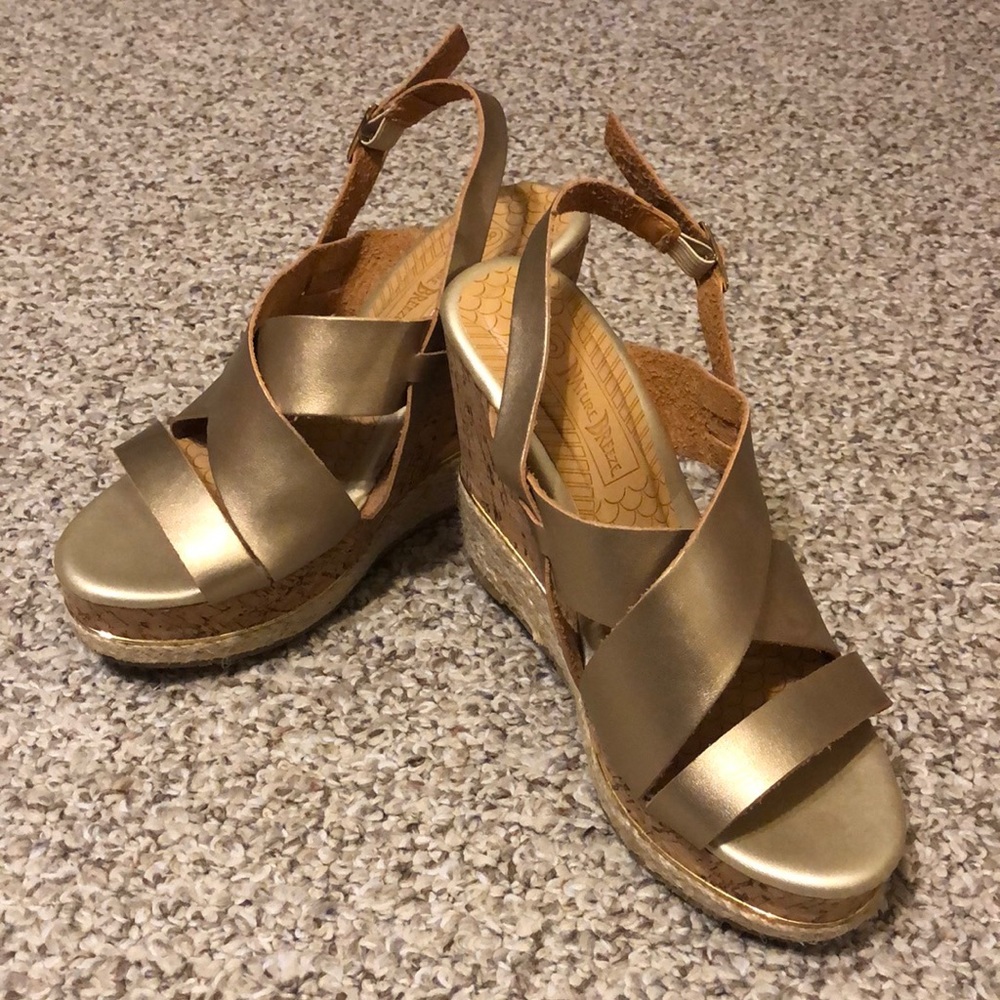 Gold Wedge Summer Sandal Size 8 - Worn Once